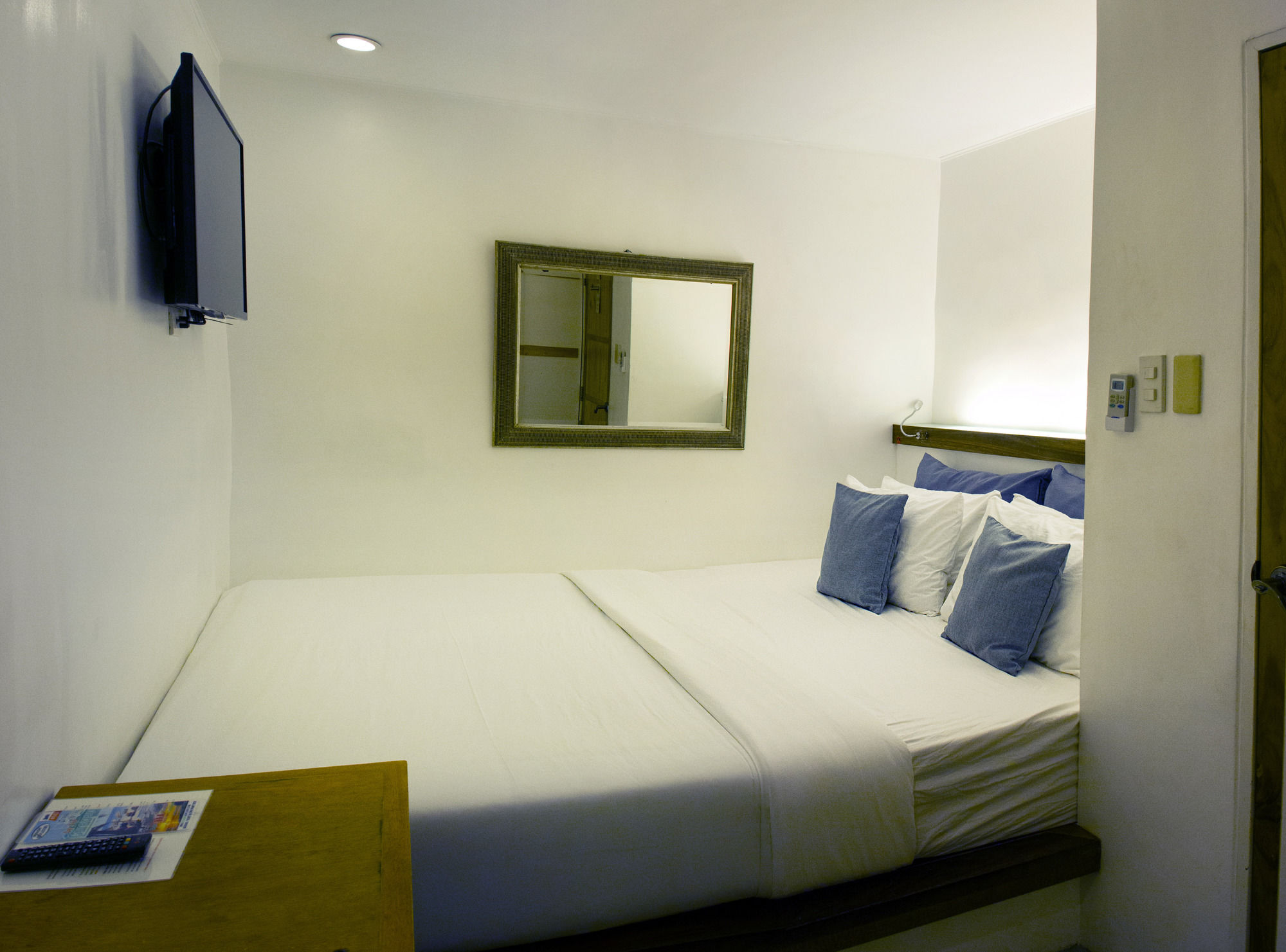 Zuzuni Boutique Hotel Balabag  Esterno foto
