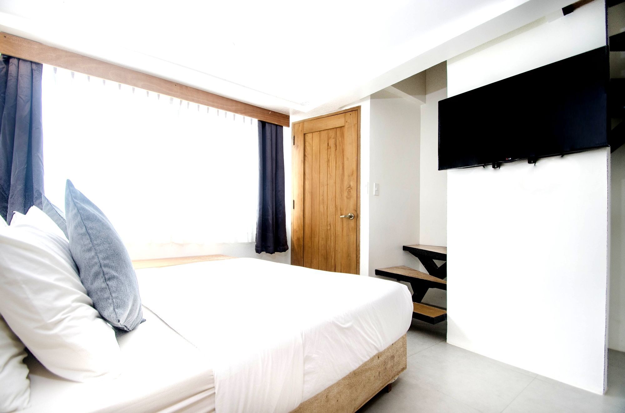 Zuzuni Boutique Hotel Balabag  Esterno foto